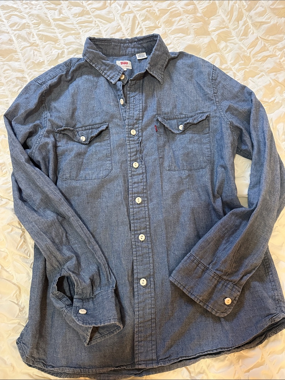 Levi's Indigo Blue Women's Button-Down Shirt